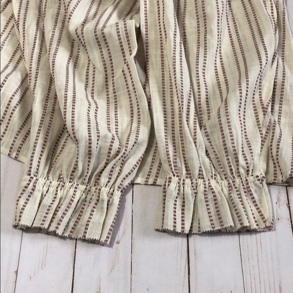 Elizabeth and James Pintuck bib blouse size M - Picture 9 of 9